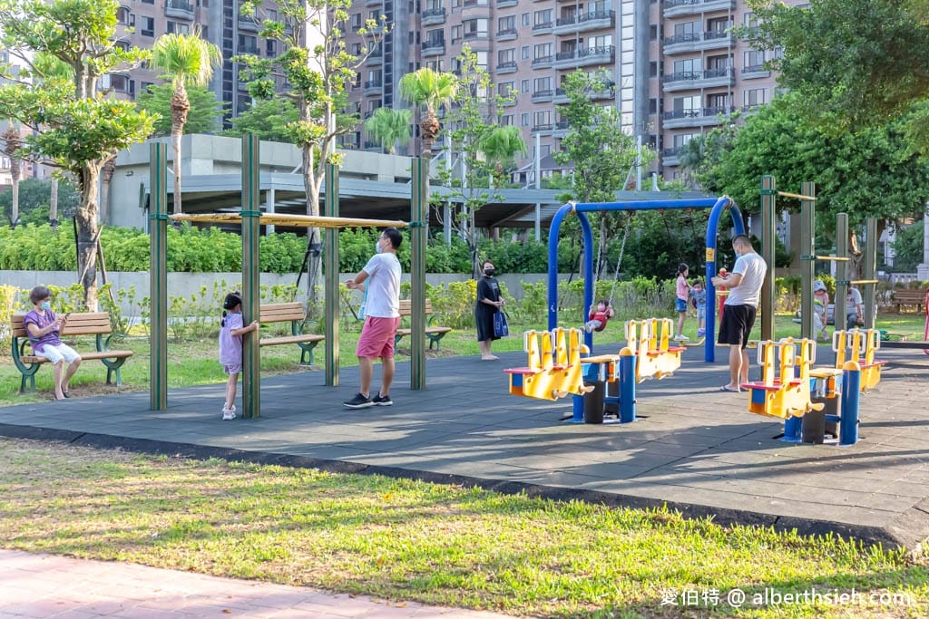 內壢文化公園．桃園親子景點（首座兒童體驗駕駛訓練公園，彩虹跑道，共融式遊戲場）