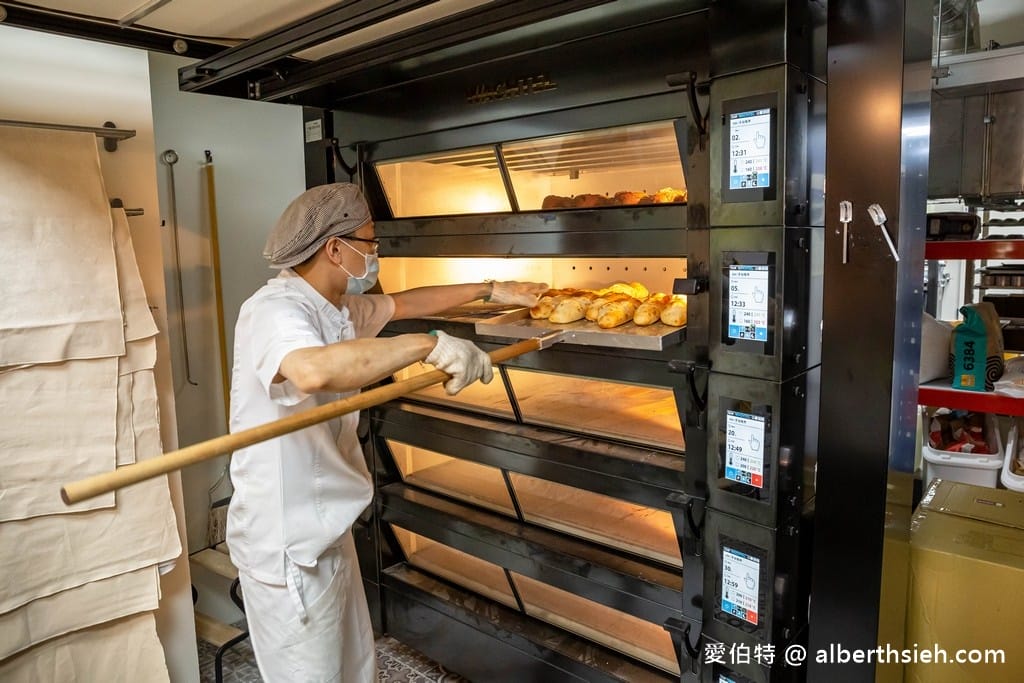 新北林口美食麵包．瑞莎塔烘焙坊（天然酵母製作，帶有香氣以及柔韌的口感）