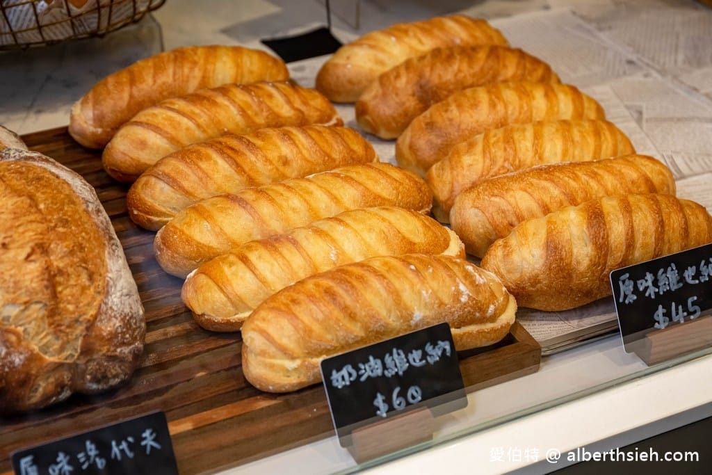 新北林口美食麵包．瑞莎塔烘焙坊（天然酵母製作，帶有香氣以及柔韌的口感）