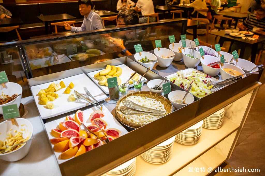 捷絲旅高雄中正館．高雄苓雅飯店推薦（鄰近捷運技擊館、衛武營、武廟市場的質感平價飯店） @愛伯特