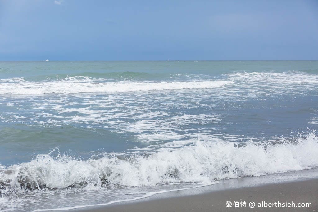 旗津海岸公園.高雄旗津景點(旗津貝殼館、彩虹教堂、旗津海珍珠、雙螺台免費景點超好拍) - 第11張圖 旗津海岸公園.高雄旗津景點(旗津貝殼館、彩虹教堂、旗津海珍珠、雙螺台免費景點超好拍)