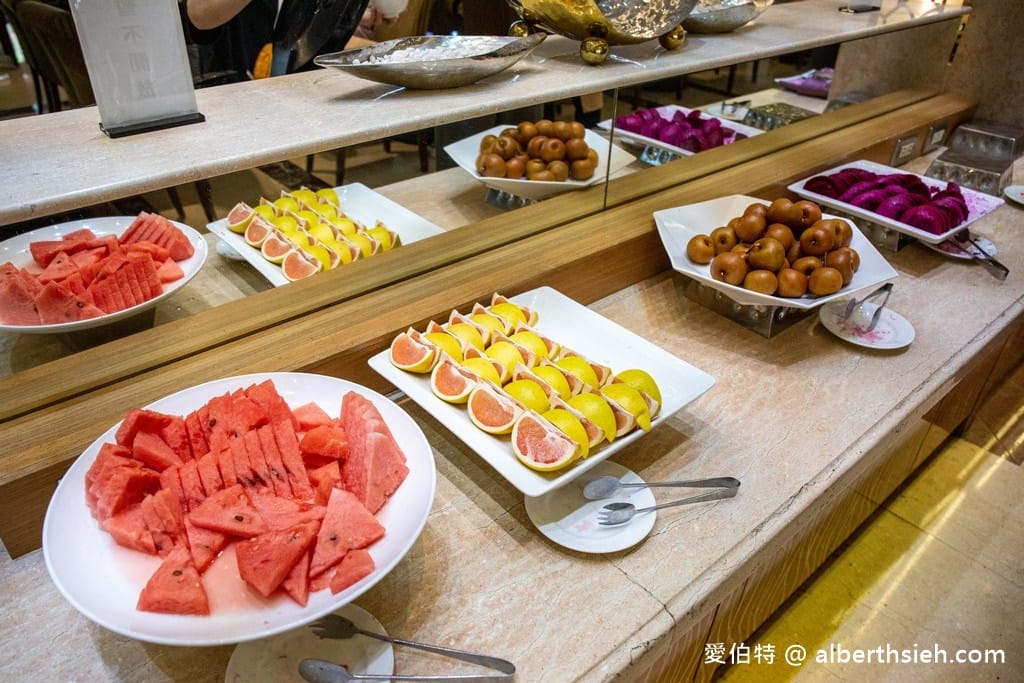 高雄親子飯店．義大天悅飯店四人房（優惠方案，親子室內外遊戲區，逛街購物遊樂園通通有）