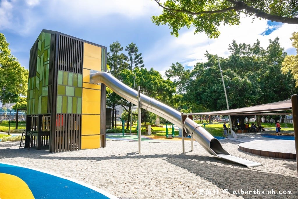 桃園親子景點.龜山中正公園(全台最大的烏龜配上冒險溜滑梯塔) - 第9張圖 桃園親子景點.龜山中正公園(全台最大的烏龜配上冒險溜滑梯塔)