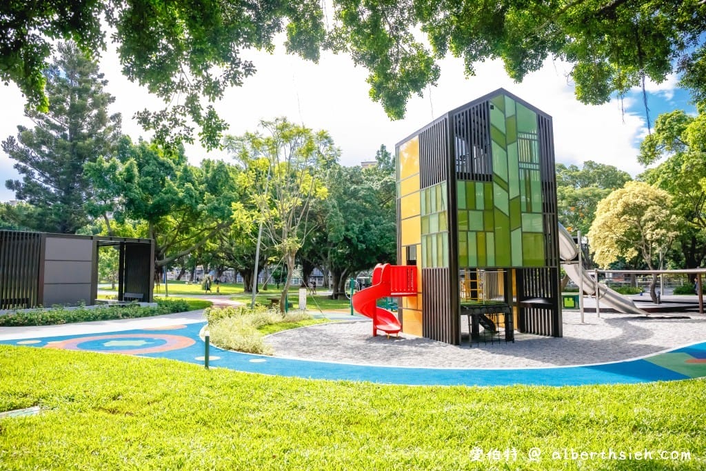 桃園親子景點.龜山中正公園(全台最大的烏龜配上冒險溜滑梯塔) - 第10張圖 桃園親子景點.龜山中正公園(全台最大的烏龜配上冒險溜滑梯塔)