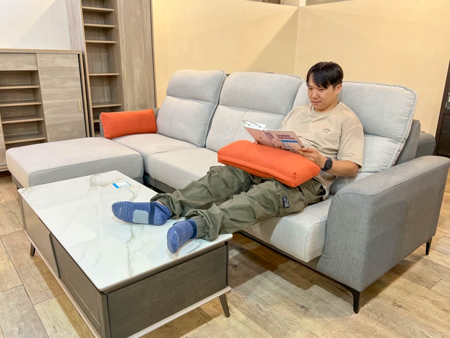 兆豐家具．桃園平鎮家具行推薦（在地20年，涼感貓抓布沙發舒適好坐又好清潔，還可客製化製作）