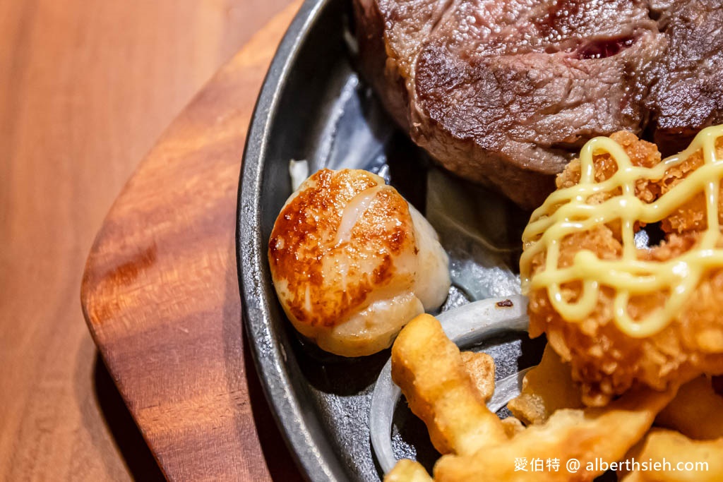 炙り庵STEAK牛排．桃園龜山林口長庚美食（餐點菜單價格，濕式熟成冷藏牛排軟嫩好吃，內用自助吧隨你吃） @愛伯特