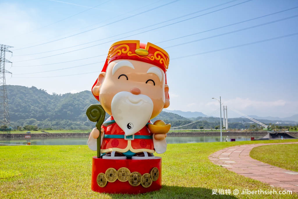 桃園大溪中庄吊橋怎麼去/七張福德宮（全台最長的懸索式吊橋，串聯大漢溪山豬湖以及中庄調整池） @愛伯特