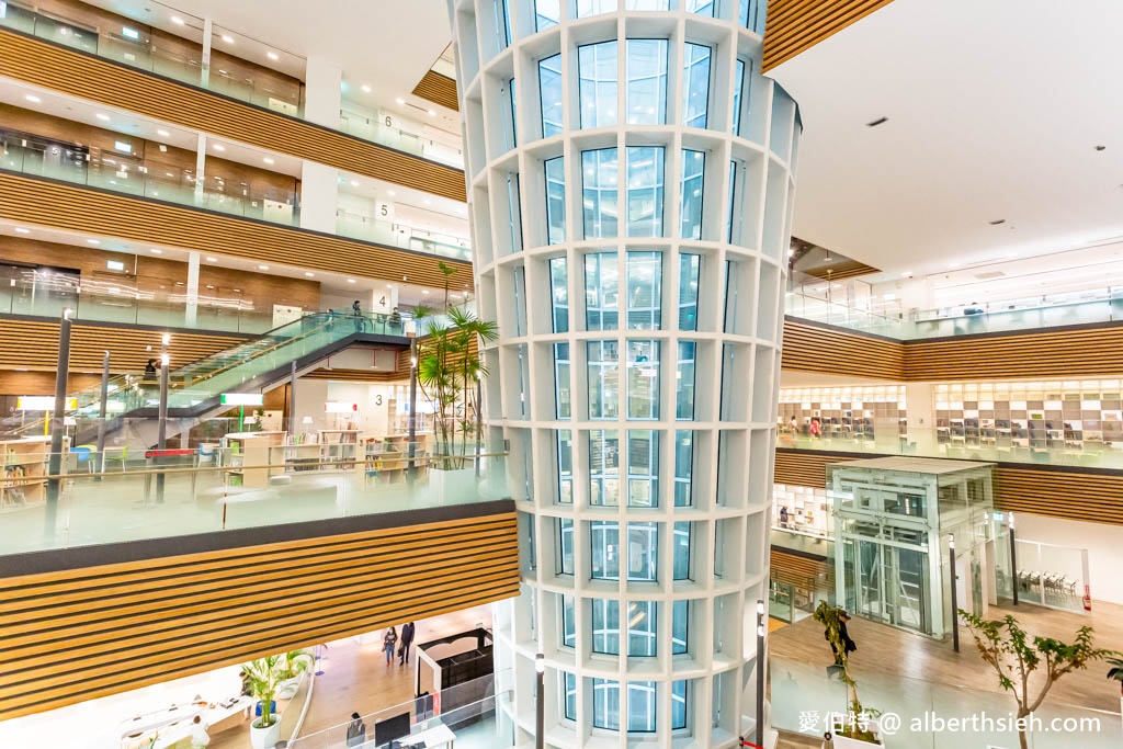 桃園市立圖書館總館｜全台最美綠建築圖書館，漫畫看到飽 @愛伯特