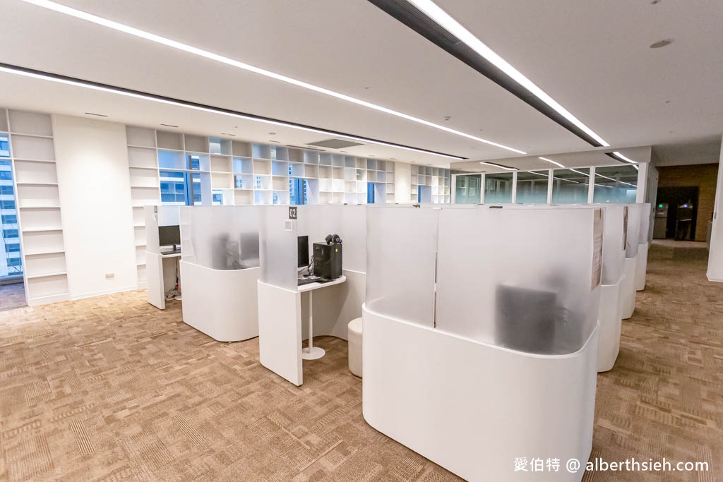 桃園市立圖書館總館|全台最美綠建築圖書館,漫畫看到飽 @愛伯特