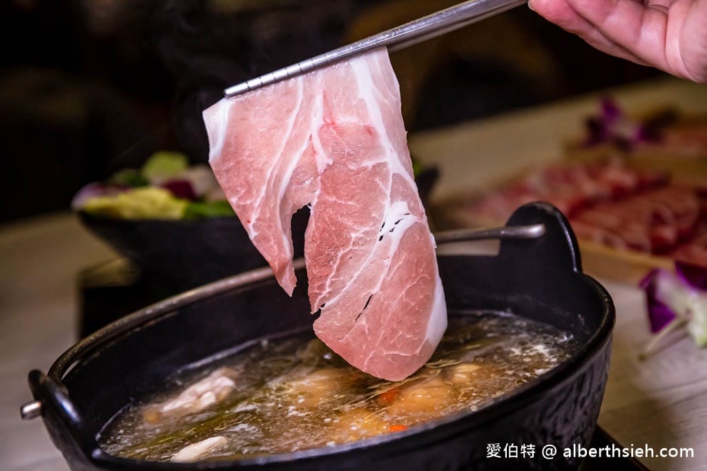 桃園愛買美食推薦．超有肉涮涮屋（309起料多實在，打卡送肉，壽星肉增50%）