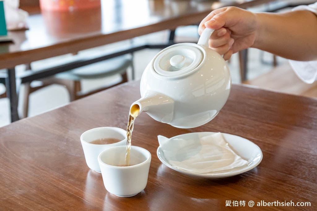 客茶樓．桃園龍潭合菜餐廳（茶燻雞、脆片檸檬綠茶蝦特推@客家茶文化館） @愛伯特