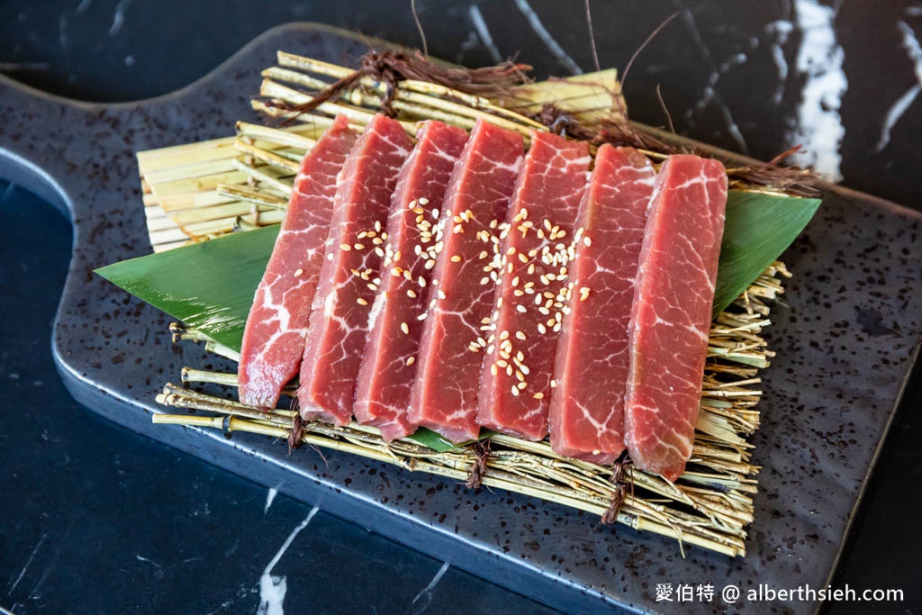 一修尼和牛炭火燒肉．桃園燒肉推薦（堅持精修肉，食材佳還有免費雞湯可以喝，好停車） @愛伯特