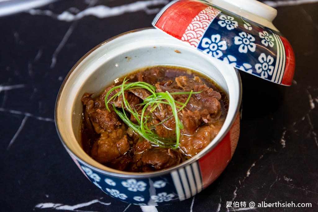 一修尼和牛炭火燒肉．桃園燒肉推薦（堅持精修肉，食材佳還有免費雞湯可以喝，好停車） @愛伯特