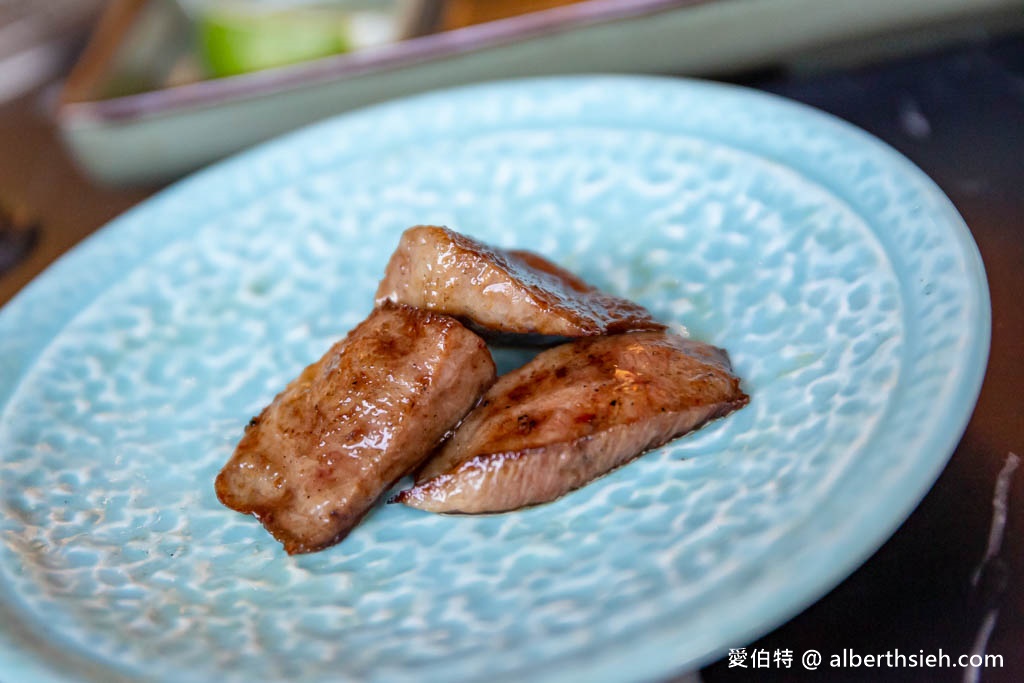 一修尼和牛炭火燒肉．桃園燒肉推薦（堅持精修肉，食材佳還有免費雞湯可以喝，好停車） @愛伯特