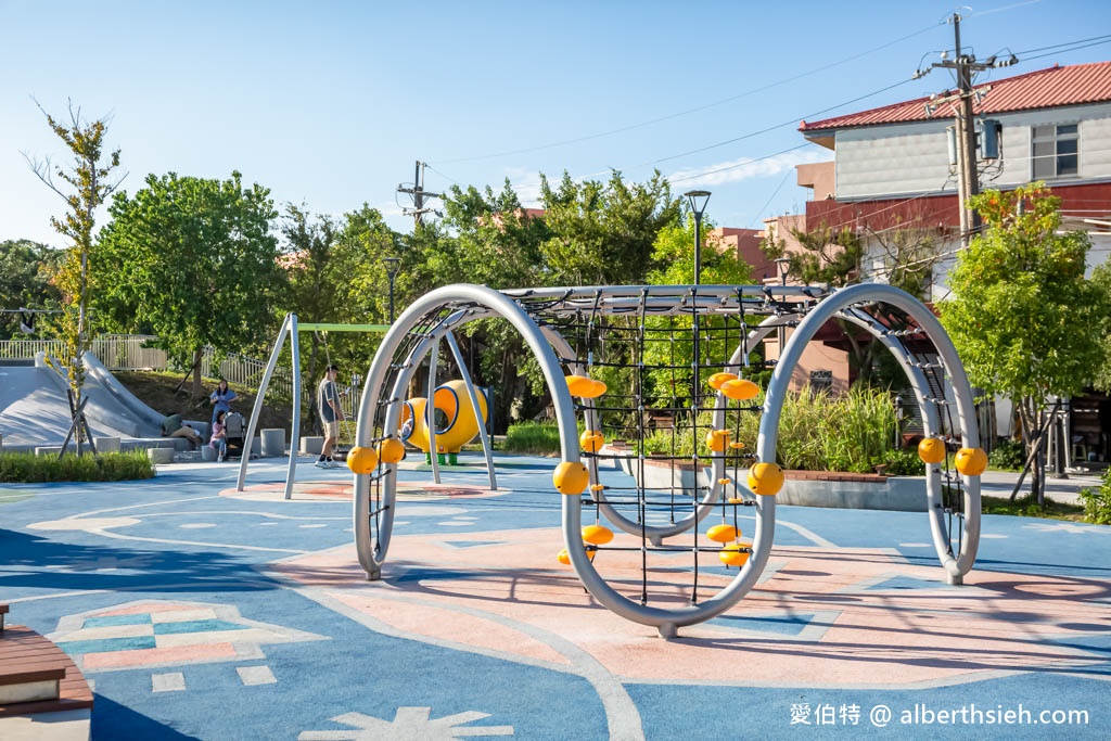 大江內定公園遊戲場．桃園中壢親子公園（太空主題共融式親子公園，溜滑梯/攀爬架/翹翹板，大江二期旁） @愛伯特