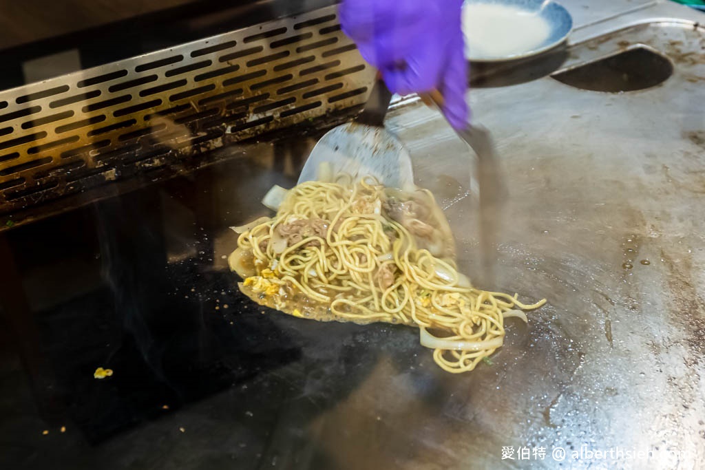 桃司廚桃園中山店．桃園早午餐推薦（在地超人氣特色鐵板燒早午餐，雪花炒麵，打拋豬蛋餅都很推！） @愛伯特