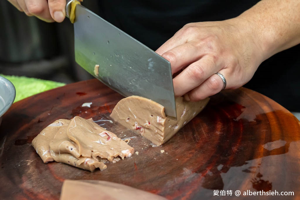 正港現宰羊肉爐．桃園後站羊肉爐推薦（溫體羊肉，藥膳湯頭，腱子羊肉軟嫩好入口！） @愛伯特