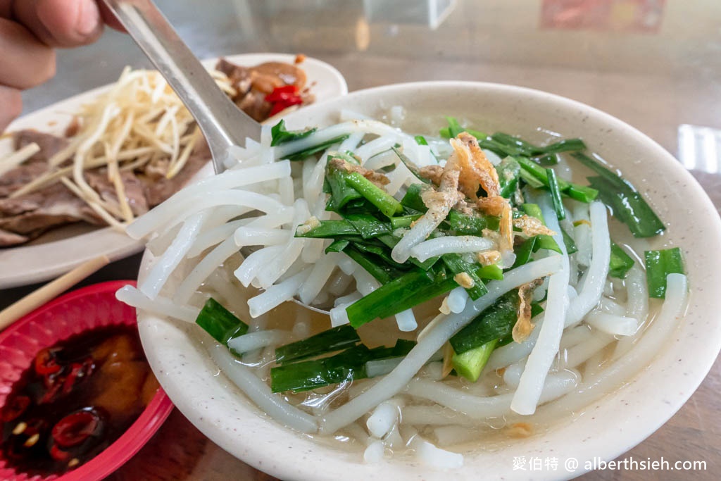 桃園八德早餐推薦．竹仔下米粉湯（古早味湯鮮味美，辣醬必添加） @愛伯特