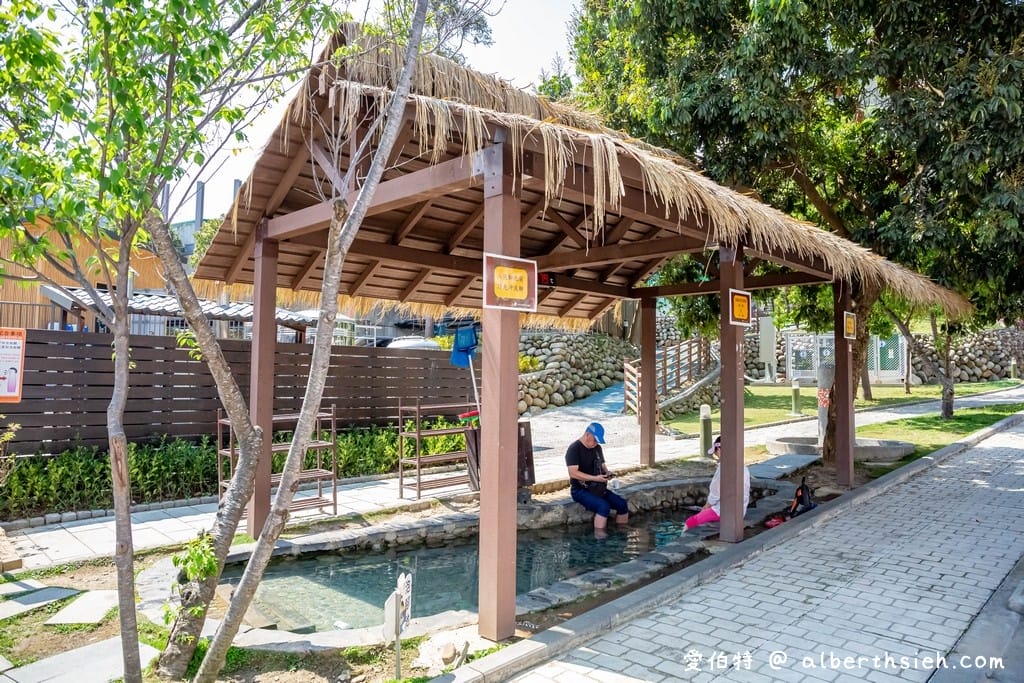 桃園復興景點.羅浮泰雅溫泉公園(桃園首座碳酸氫鈉泉公園,免費泡腳池可以泡腳) - 第9張圖 桃園復興景點.羅浮泰雅溫泉公園(桃園首座碳酸氫鈉泉公園,免費泡腳池可以泡腳)