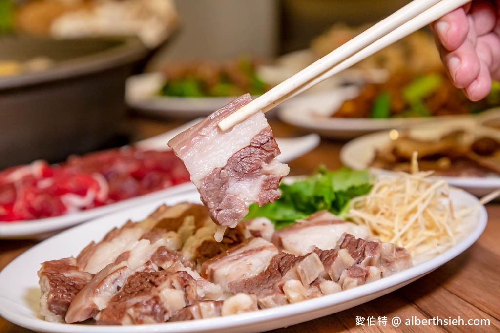 桃園羊肉爐推薦．總裁家溫體鮮羊肉料理（餐點菜單，無羊騷味的國產鮮美溫體羊，清燉湯頭溫潤鮮甜） @愛伯特