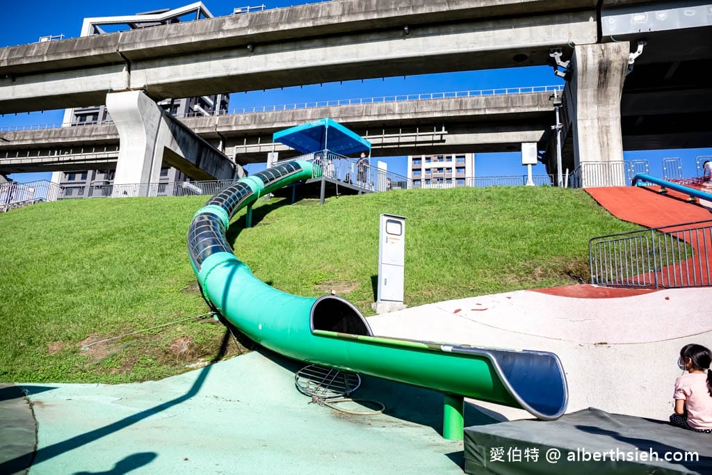 新北大都會公園熊猴森樂園｜三重捷運站親子景點，31座特色溜滑梯