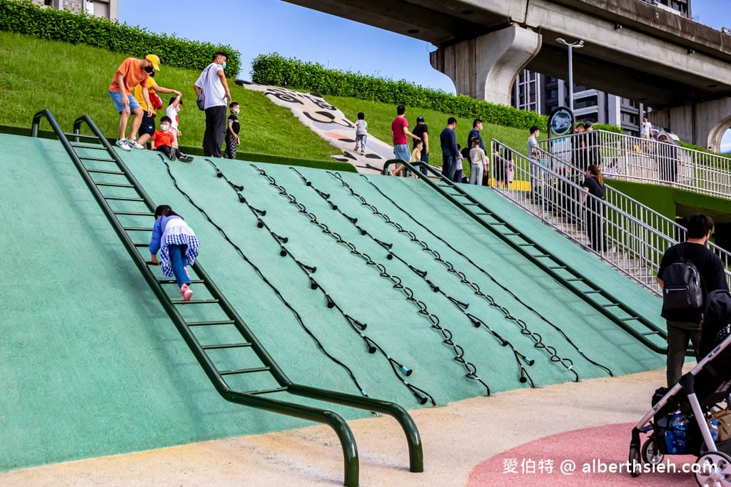 新北大都會公園熊猴森樂園｜三重捷運站親子景點，31座特色溜滑梯