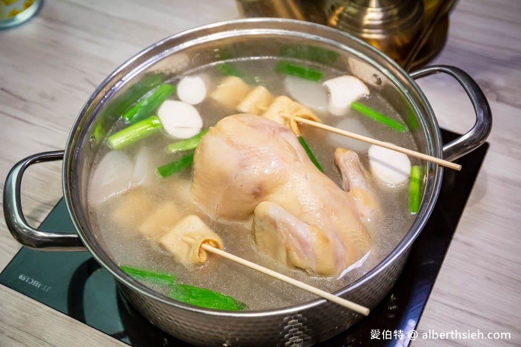 正谷家韓式火鍋．桃園韓式料理推薦（一隻雞火鍋超讚必點，炸雞、鳳尾蝦乾貝煎餅也很推）
