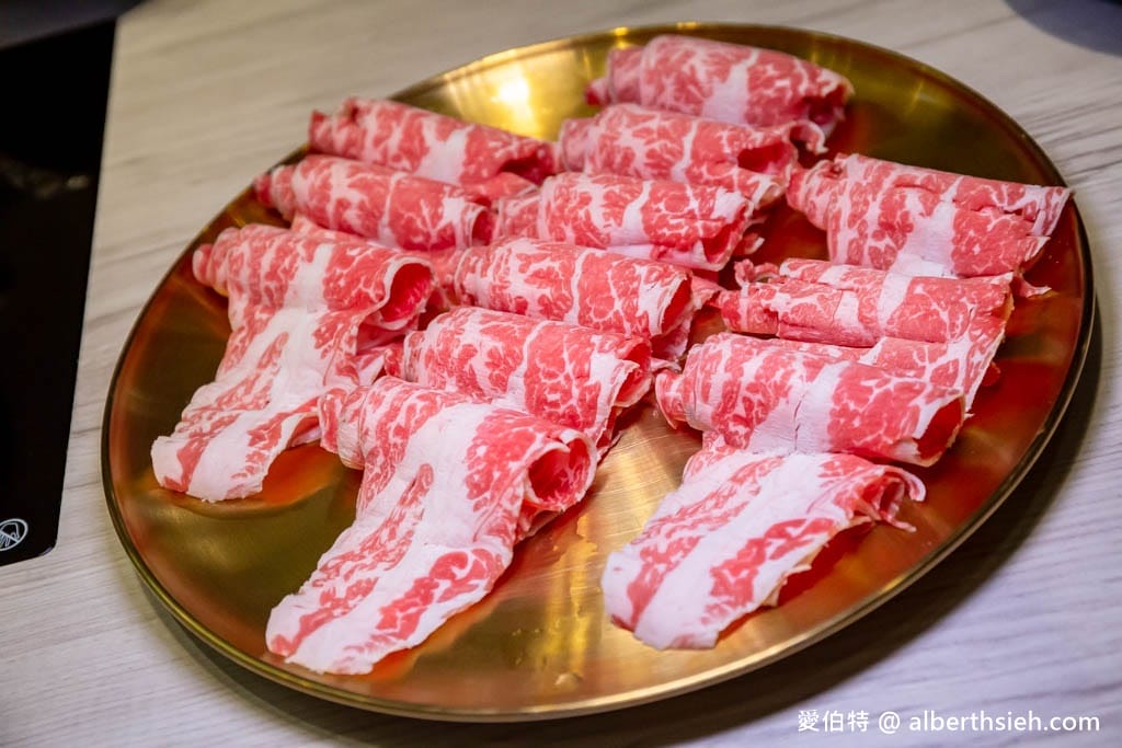 正谷家韓式火鍋．桃園韓式料理推薦（一隻雞火鍋超讚必點，炸雞、鳳尾蝦乾貝煎餅也很推）
