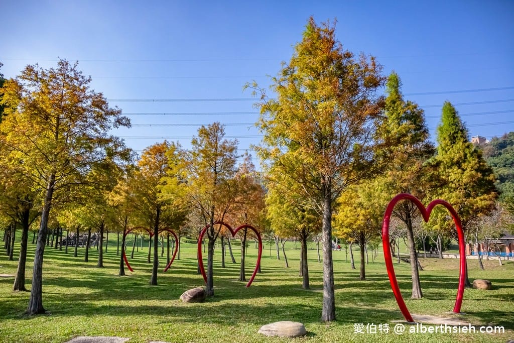 大溪河濱公園．桃園親子景點（兒童遊戲場/大草皮野餐/落羽松/自行車道）