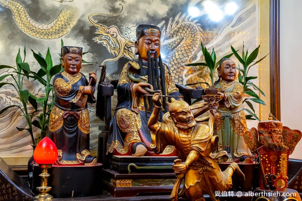 新莊文昌祠.新北文昌帝君廟宇(三級古蹟,瘟祖天尊,祿馬,財神爺,台版鳥居) - 第28張圖 新莊文昌祠.新北文昌帝君廟宇(三級古蹟,瘟祖天尊,祿馬,財神爺,台版鳥居)