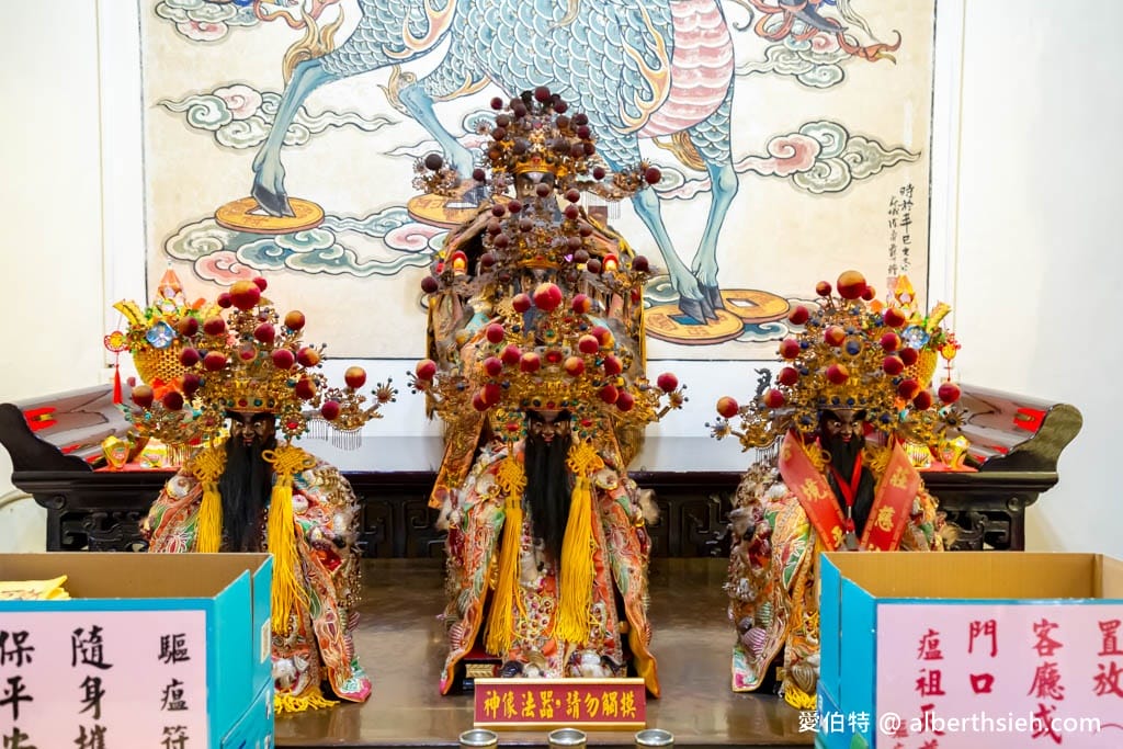 新莊文昌祠.新北文昌帝君廟宇(三級古蹟,瘟祖天尊,祿馬,財神爺,台版鳥居) - 第24張圖 新莊文昌祠.新北文昌帝君廟宇(三級古蹟,瘟祖天尊,祿馬,財神爺,台版鳥居)