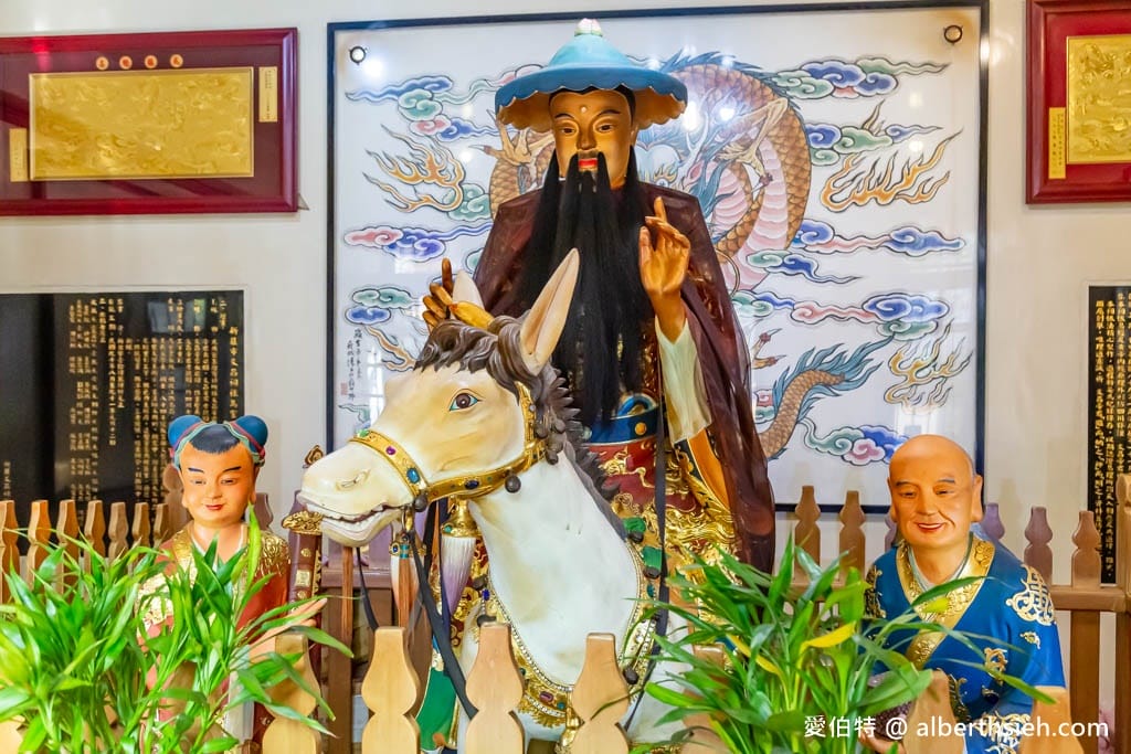 新莊文昌祠.新北文昌帝君廟宇(三級古蹟,瘟祖天尊,祿馬,財神爺,台版鳥居) - 第30張圖 新莊文昌祠.新北文昌帝君廟宇(三級古蹟,瘟祖天尊,祿馬,財神爺,台版鳥居)
