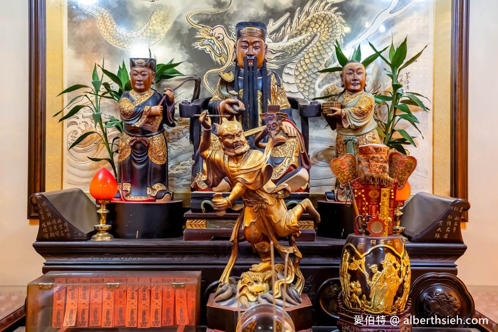 新莊文昌祠.新北文昌帝君廟宇(三級古蹟,瘟祖天尊,祿馬,財神爺,台版鳥居) - 第27張圖 新莊文昌祠.新北文昌帝君廟宇(三級古蹟,瘟祖天尊,祿馬,財神爺,台版鳥居)