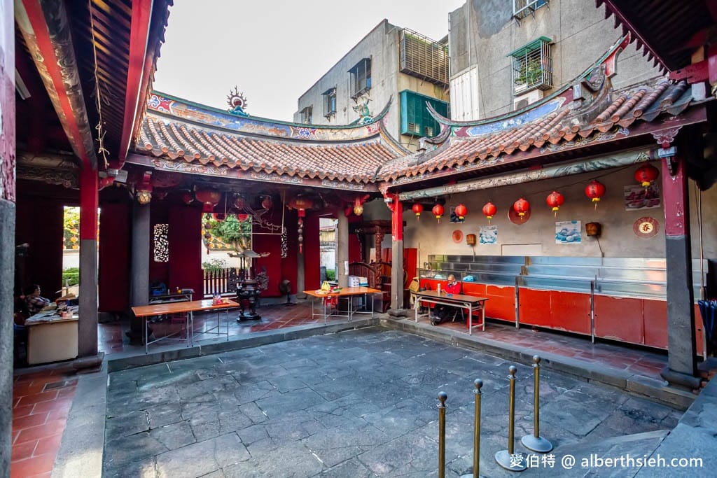 新莊文昌祠.新北文昌帝君廟宇(三級古蹟,瘟祖天尊,祿馬,財神爺,台版鳥居) - 第12張圖 新莊文昌祠.新北文昌帝君廟宇(三級古蹟,瘟祖天尊,祿馬,財神爺,台版鳥居)