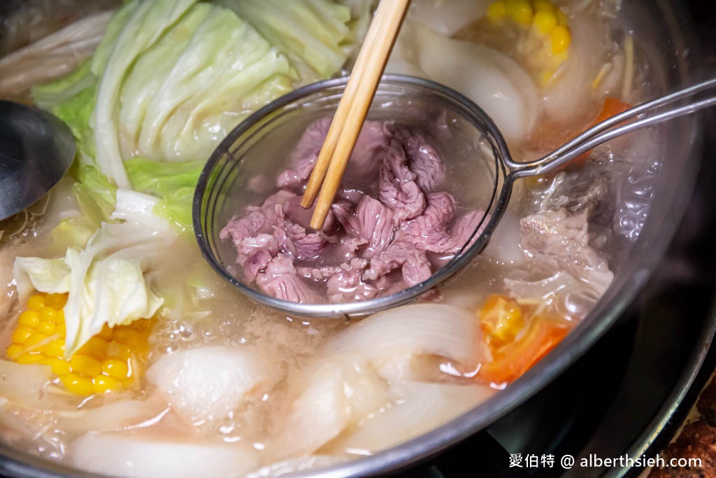 江家羊肉．中壢羊肉爐推薦（沒有羊騷味超難訂位的溫體羊，電話打不通只能現場訂位） @愛伯特