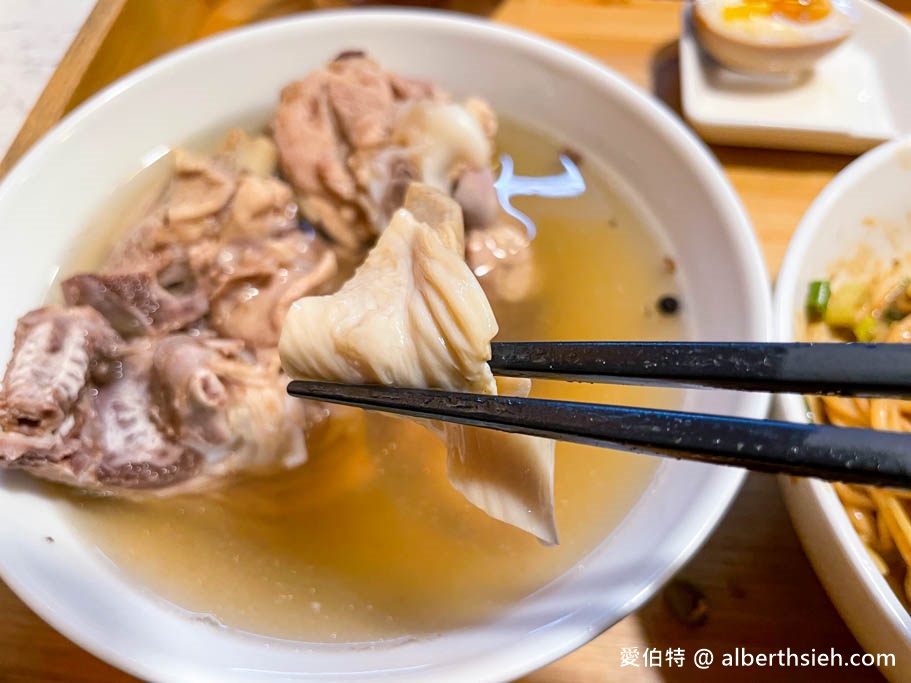 湯本源湯品拌麵．桃園龜山美食推薦（湯頭清爽溫潤好喝，擔擔麵好吃，烏梅汁跟肉燥飯免費續@Aries） @愛伯特