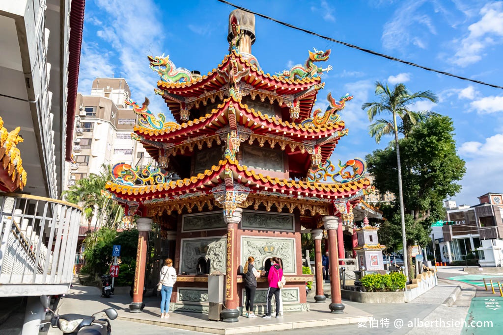 南崁五福宮．桃園財神廟推薦（全台最古老財神廟，靈蛇坐鎮，天爐必模招財氣） @愛伯特