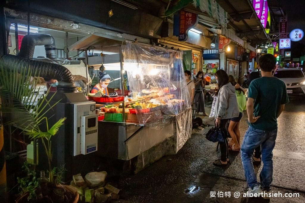 南投魚池日月潭宵夜．麗鳳(品麗)鹽酥雞（獨家沾醬濕式蔥蒜醬，超人氣炸物沒預訂吃不到）