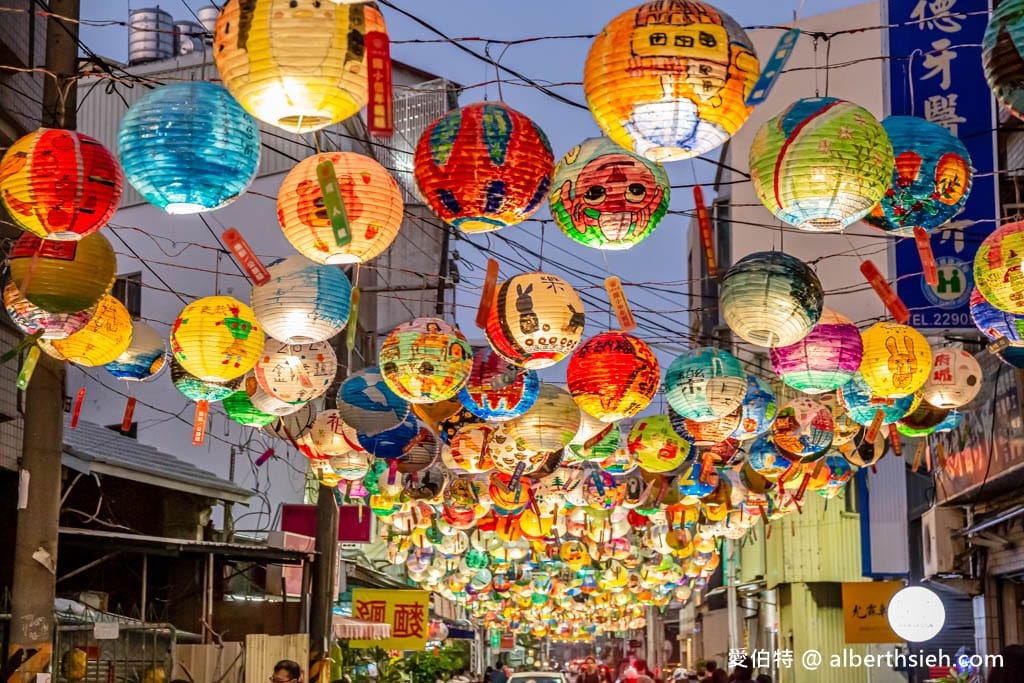 台南景點推薦．普濟殿燈會2024（洗版IG的1800盞彩繪燈籠海高高掛，等你來美拍）