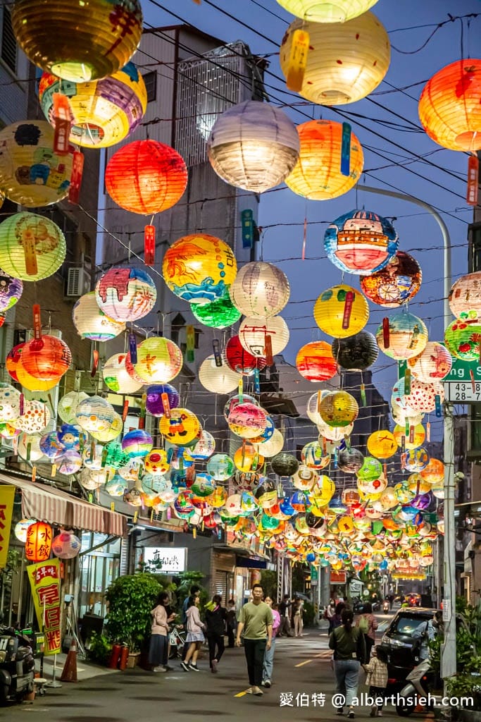 台南景點推薦．普濟殿燈會2024（洗版IG的1800盞彩繪燈籠海高高掛，等你來美拍）