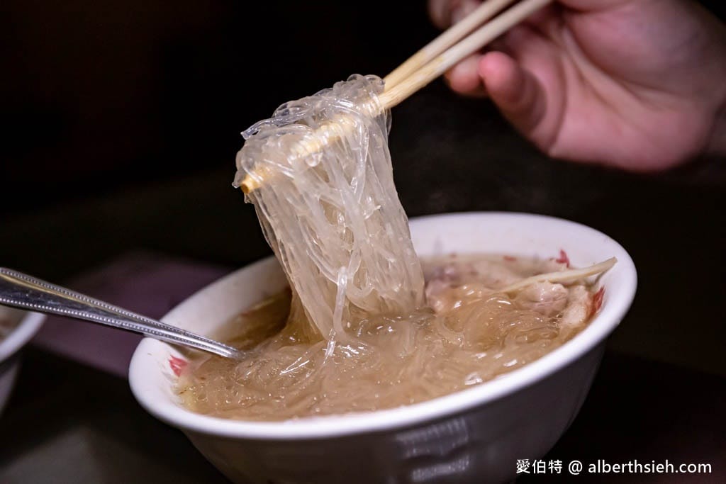 北港老受鴨肉飯｜飄香70年在地人也愛吃的回鄉飯，價錢菜單