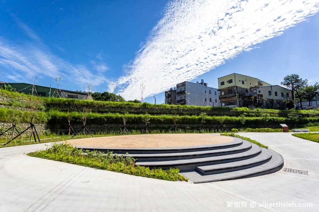 桃園龍山埤塘生態公園(可儲37座泳池水量的地下宮殿滯洪池,參考日本「首都圈外郭放水路」設計) - 第17張圖 桃園龍山埤塘生態公園(可儲37座泳池水量的地下宮殿滯洪池,參考日本「首都圈外郭放水路」設計)