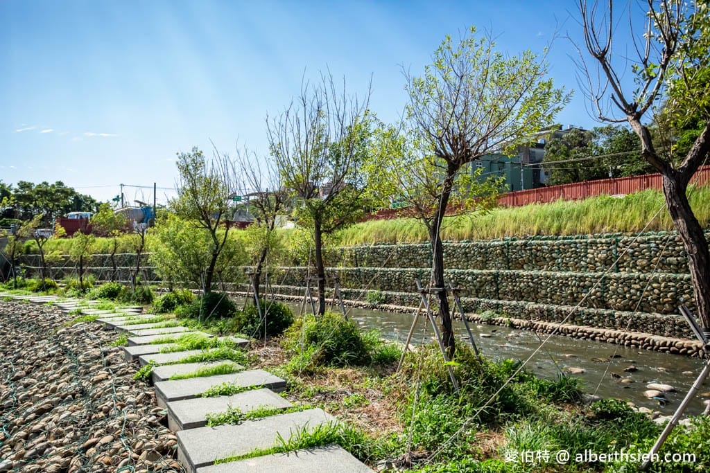 桃園龍山埤塘生態公園(可儲37座泳池水量的地下宮殿滯洪池,參考日本「首都圈外郭放水路」設計) - 第16張圖 桃園龍山埤塘生態公園(可儲37座泳池水量的地下宮殿滯洪池,參考日本「首都圈外郭放水路」設計)