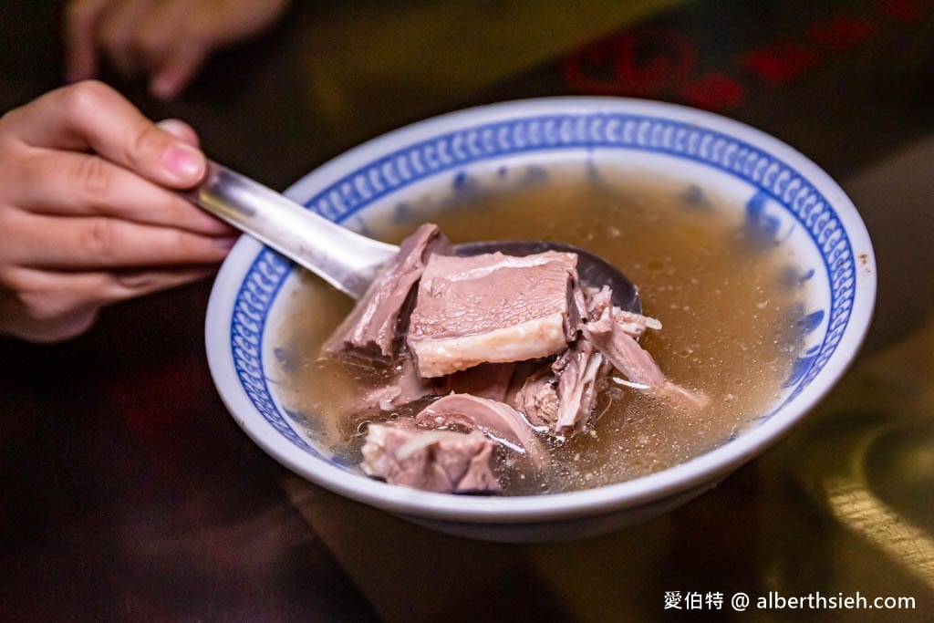 北港老受鴨肉飯｜飄香70年在地人也愛吃的回鄉飯，價錢菜單