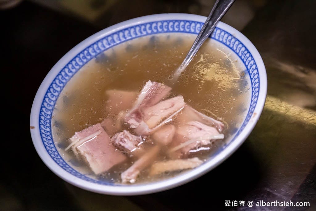 北港老受鴨肉飯｜飄香70年在地人也愛吃的回鄉飯，價錢菜單
