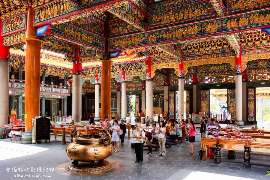 林口超靈驗｜竹林山觀音寺，壯麗檜木建築與在地祈福聖地