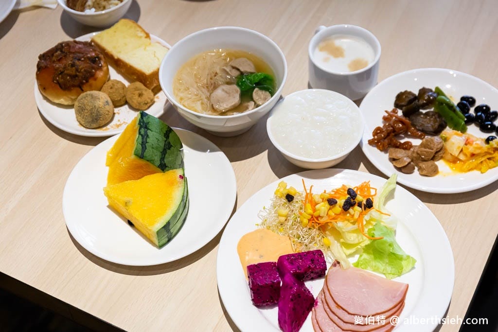 嘉義親子飯店推薦.棒棒積木飯店親子館(電動車隨你開到退房,發光積木隨你玩) - 第37張圖 嘉義親子飯店推薦.棒棒積木飯店親子館(電動車隨你開到退房,發光積木隨你玩)
