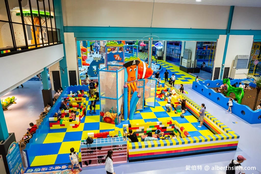 嘉義親子景點．棒棒鯨奇樂園（讓小朋友玩瘋玩到不想回家的2100坪超大室內主題樂園，故宮南院旁）