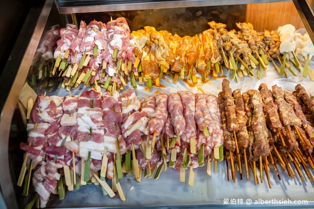 買醉串燒酒場．桃園蘆竹美食（氣氛超讚，價格親民的好吃平價串烤最低只要16元，聚餐好選擇）