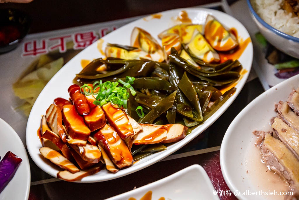 食飽飽客家麵館．桃園楊梅美食推薦（在地人推薦!實惠又美味的小吃店） @愛伯特